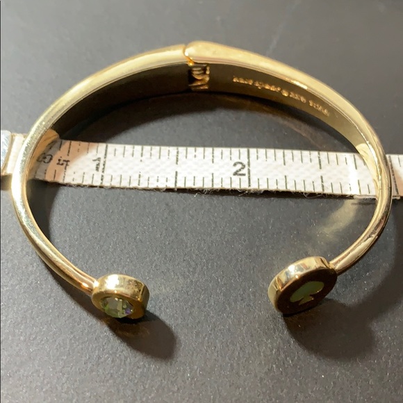 Kate ♠️ Spade bracelet bangle gold green hinged euc - Picture 6 of 11